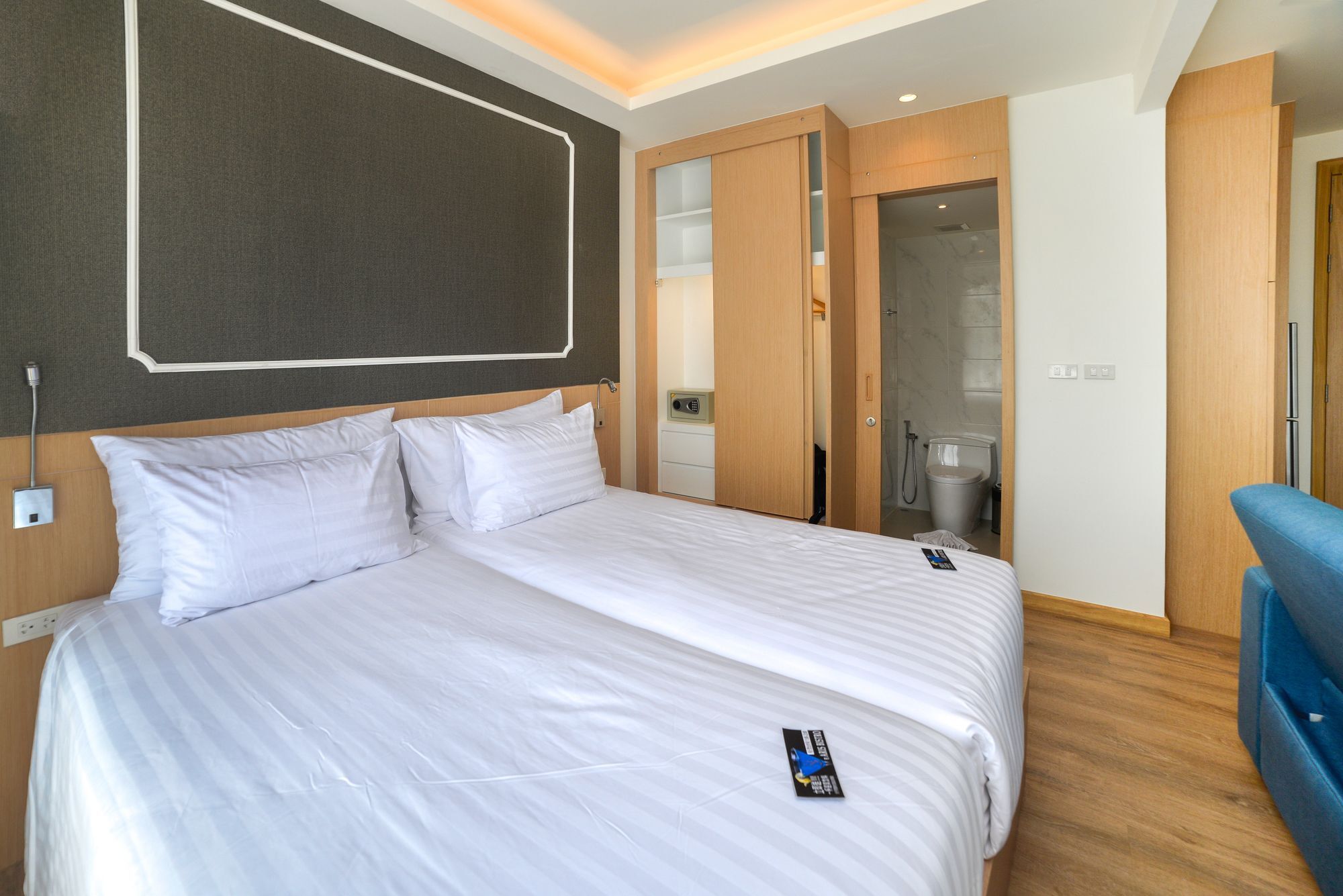 Phuket The Aristo Beach By Holy Cow 212 מראה חיצוני תמונה